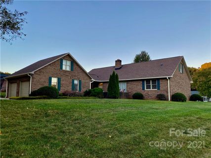 2684 Queens Drive