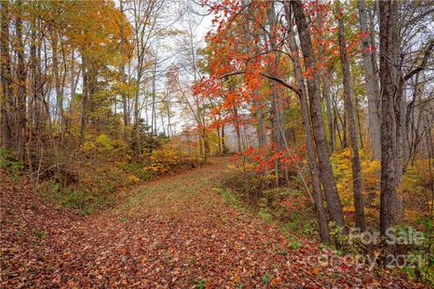 12 Greystone Place sold home in Katua Falls, Maggie Valley, NC