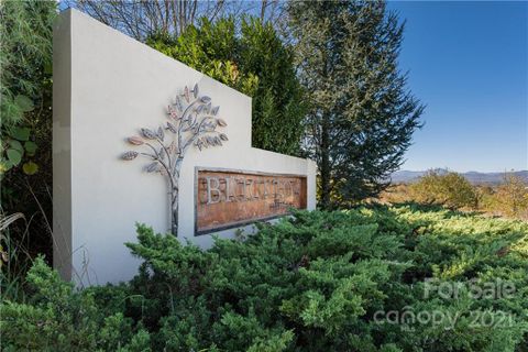 91 Brickton Village Circle 102