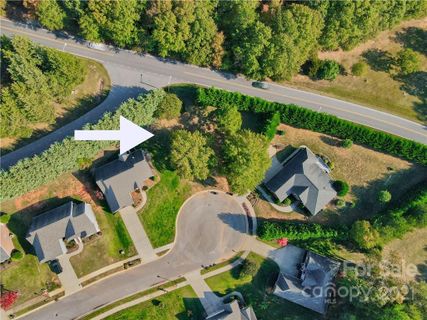306 Goldfinch Court