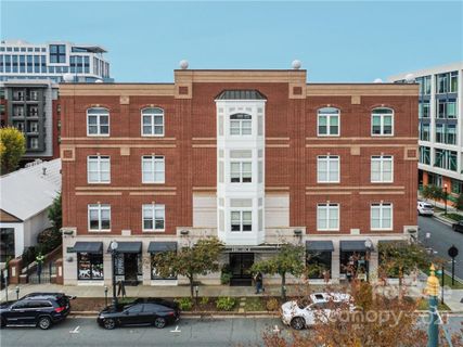1700 Camden Road 202