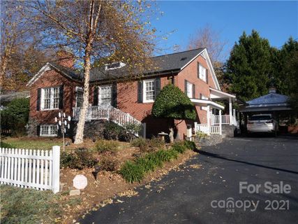 520 2nd Street sold home in Oakwood, Hickory, NC