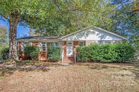 5411 Amity Place