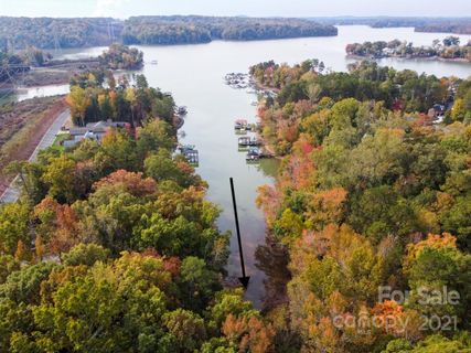 1505 Reflection Pointe Boulevard