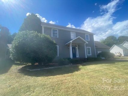 2919 8th Street Court sold home in Windsor Forest, Hickory, NC