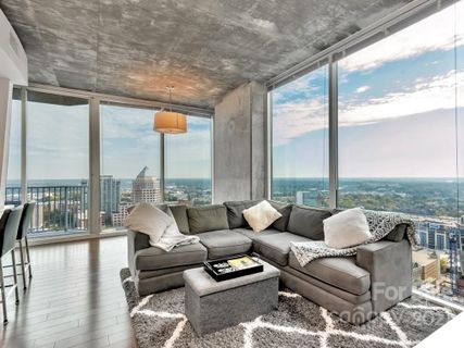 210 N Church Street 2515