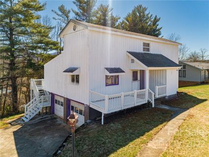 163 Forsythia Lane