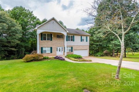 275 Meadowridge Drive sold home in Meadowridge Acres, Taylorsville, NC