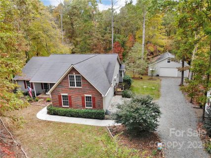 1591 Oak Park Court sold home in Lake Forest, Iron Station, NC