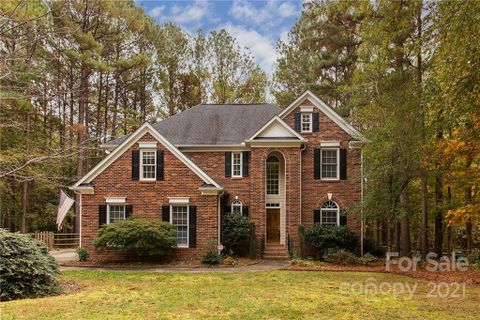 4418 Overlook Cove Road
