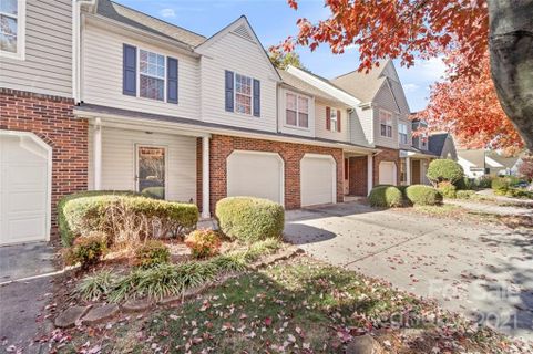 8918 Scotch Heather Way