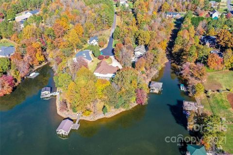 6055 Chaucer Lane sold home in Grace Landing, Granite Falls, NC