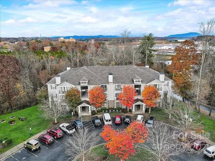 300 Vista Lake Drive 106