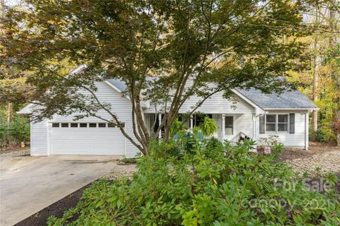 40 Spring Hill Circle sold home in Hunters Trace, Arden, NC