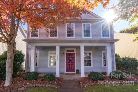 10532 Meadow Crossing Lane