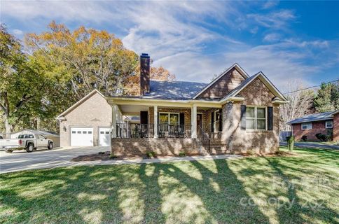 1329 Plumcrest Drive sold home in Oakdale Forest, Charlotte, NC