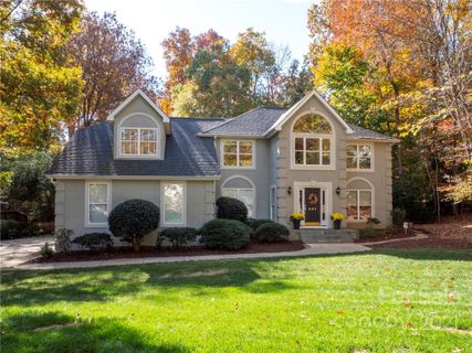 648 Boyce Road