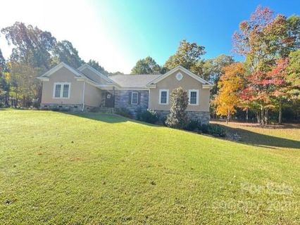 1018 Village Lake Drive sold home in VILLAGE LAKE, Monroe, NC
