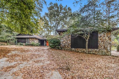 3041 Shallowood Lane