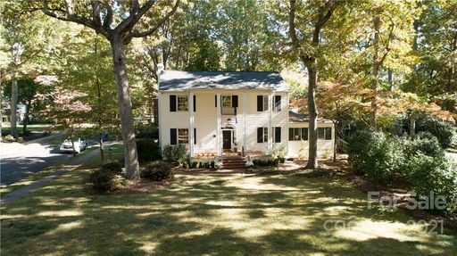 638 Forest Lane