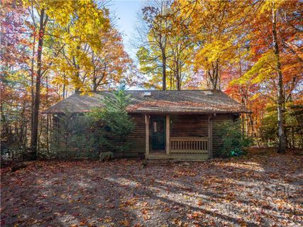 141 Haven Drive sold home in Lake Sheila, Saluda, NC