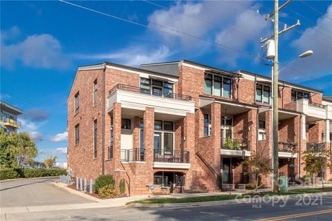 2715 N Brevard Street