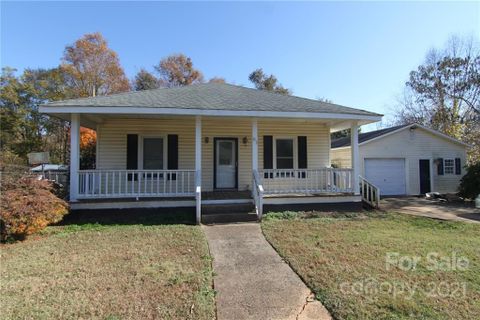 81 Belmont Avenue sold home in Goshen Woods, Belmont, NC