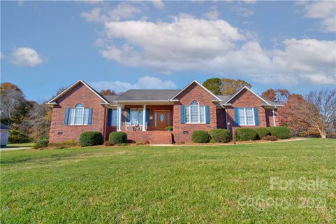 211 Silver Creek Lane