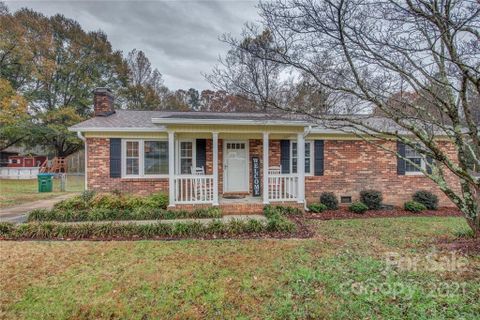212 Costner Drive sold home in PINE ACRES, Bessemer City, NC