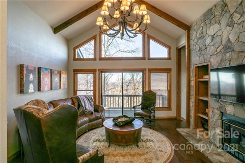 81 Clubhouse Drive 1/B