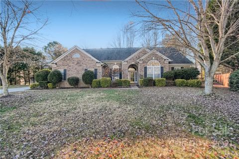7105 Forrest Rader Drive sold home in St Ives, Mint Hill, NC
