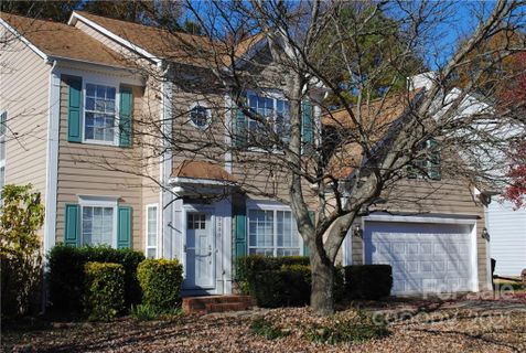 9008 Pickering Grove Lane