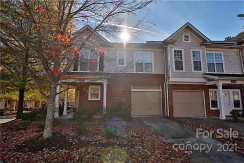 15425 Coventry Court Lane