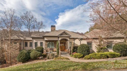 6 La Vista Drive