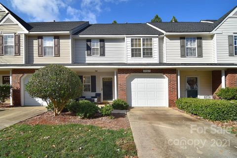 2063 University Heights Lane