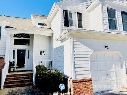 8521 Fox Chase Lane sold home in Woodcroft, Charlotte, NC