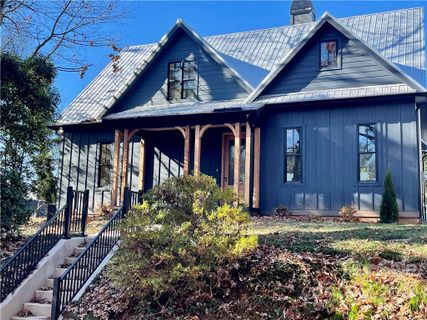 121 Unadilla Avenue