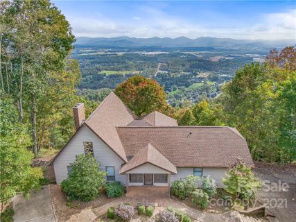 95 Chestnut Ridge Road