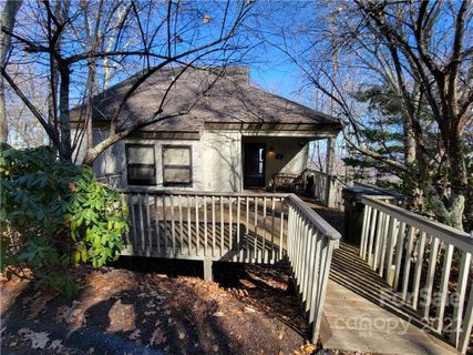 45 Slickrock Ridge Way