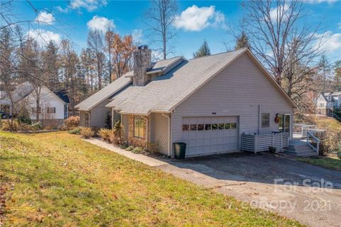 5 White Pine Lane sold home in Lake Club Heights, Nebo, NC