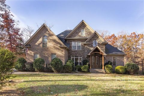 8819 Blaydon Drive sold home in Mint Hill Estates, Charlotte, NC