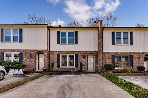 485 Camrose Circle