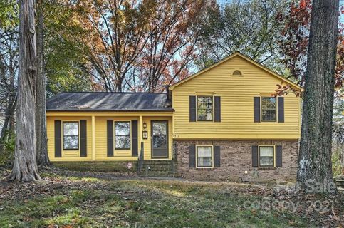 7011 Abbotswood Drive
