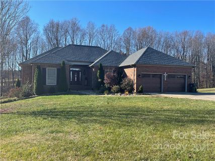 104 Thistle Court