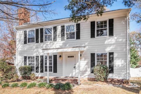 811 Riverwood Road