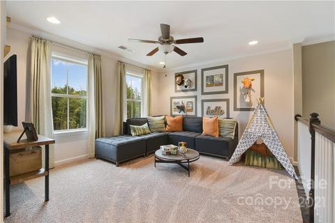 14035 Magnolia Walk Drive 143 Gaines