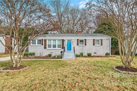 3428 Airlie Street