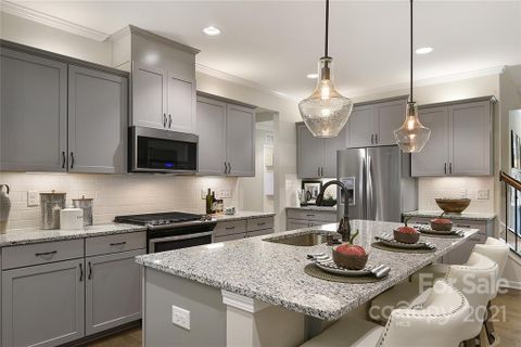 14031 Magnolia Walk Drive 144 Evelyn
