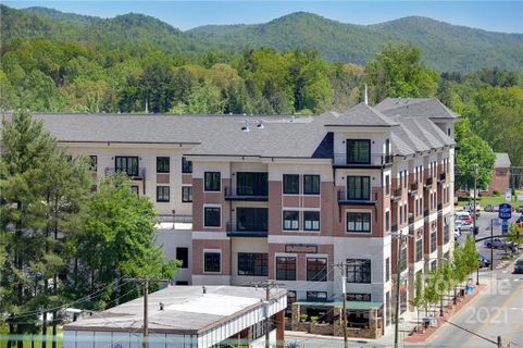 29 W French Broad Street 316