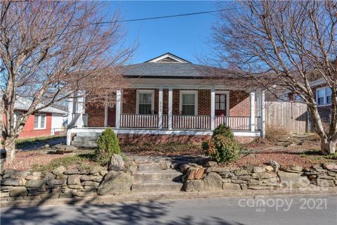 505 Dennis Street